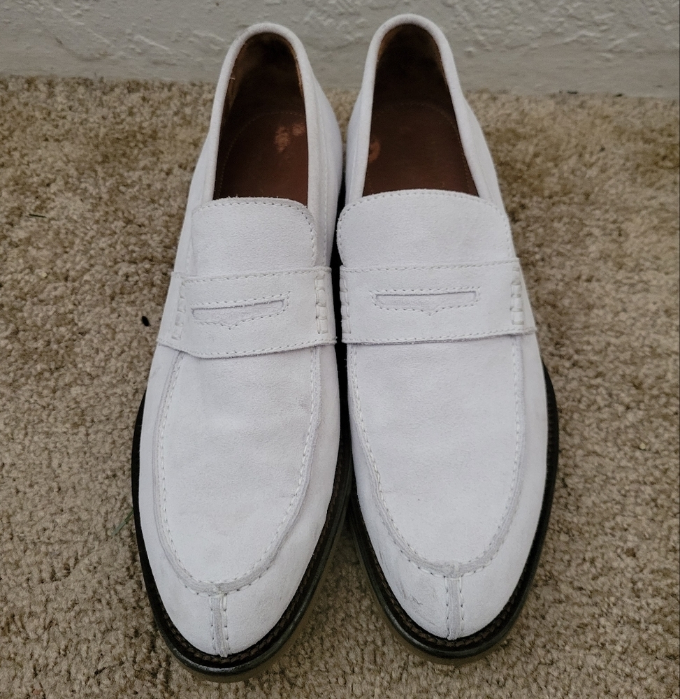 Donald J Pliner Suede Shoe Size 8
